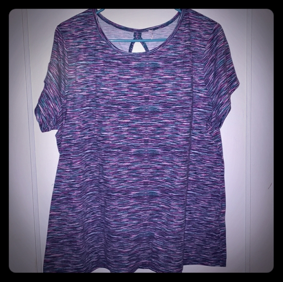 💘3 for $10💘 Women's Keyhole-back top - Picture 1 of 2